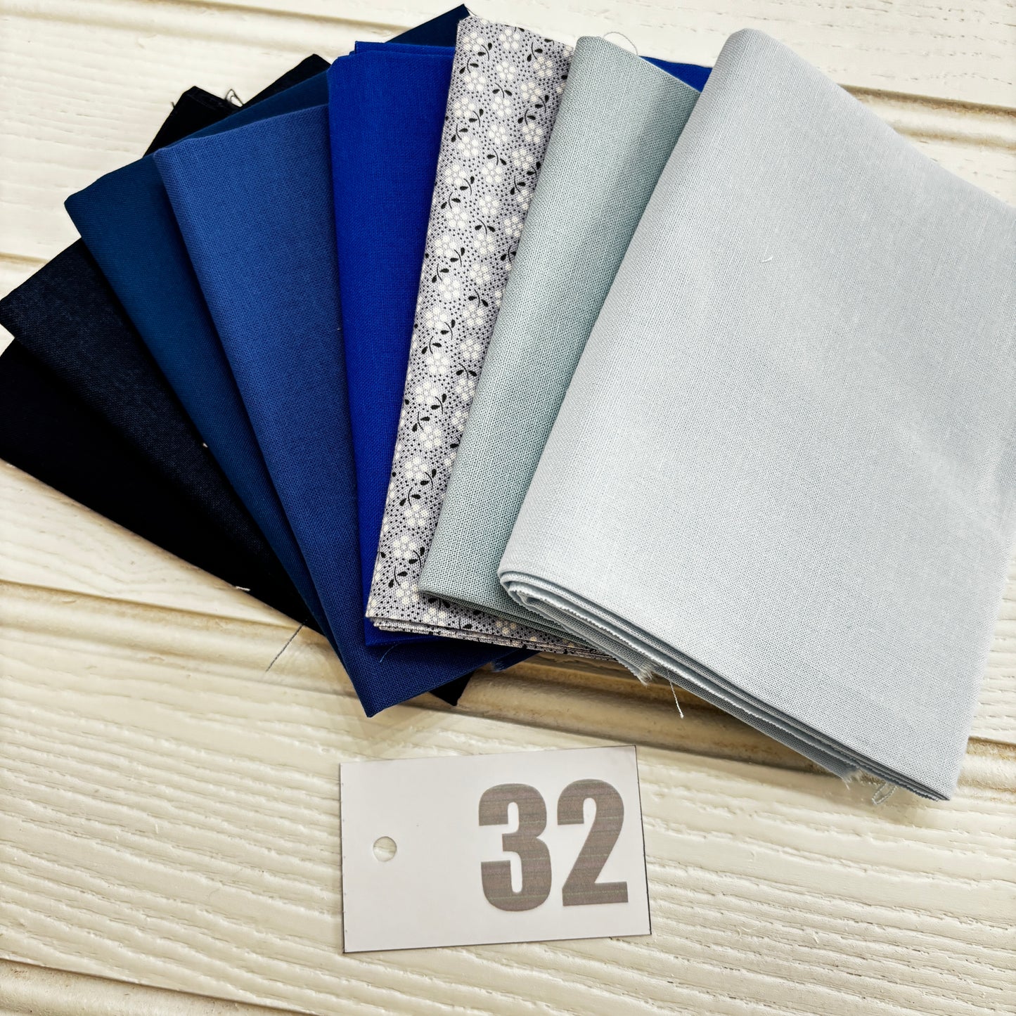 Blue solid and blender bundle 32