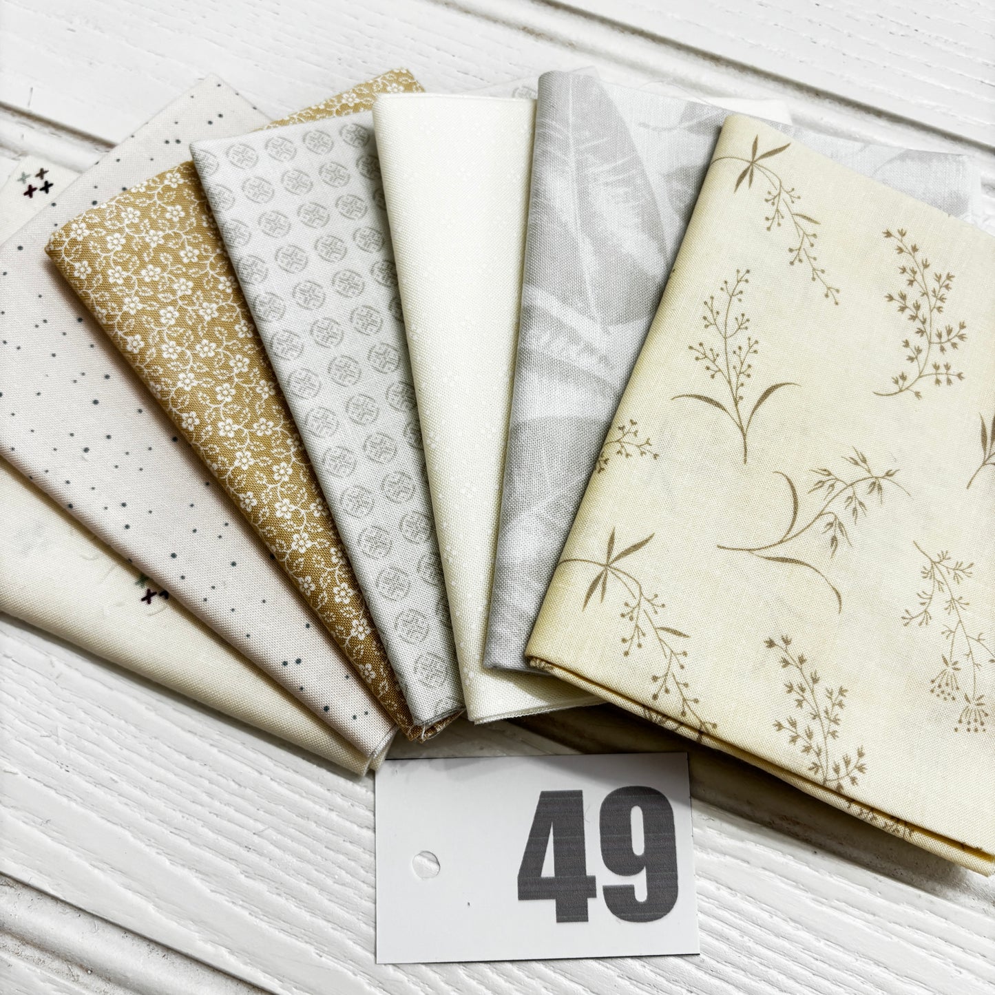 Cream / white solid and blender bundle 49