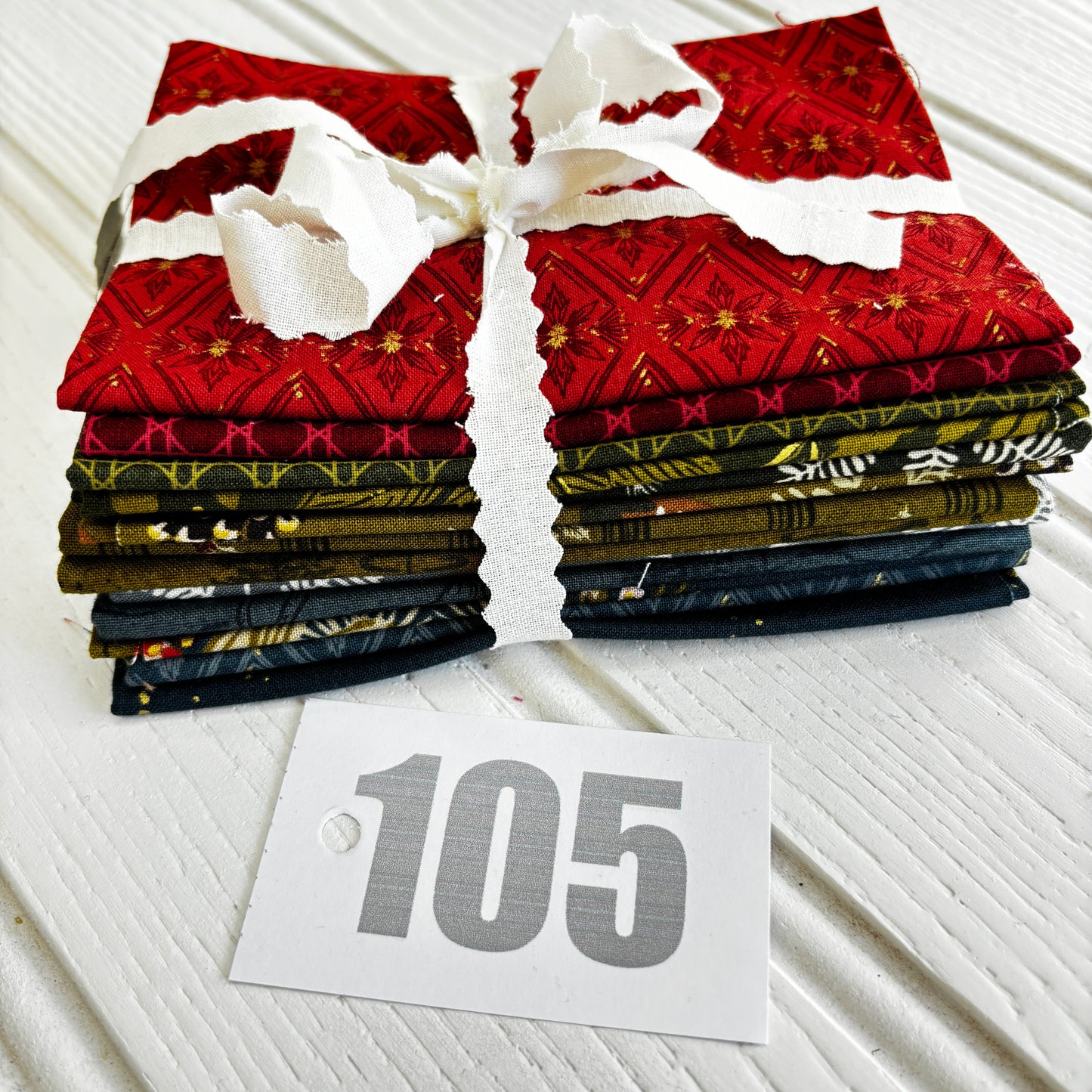 Moda Fancy That Old World Yuletide Print Bundle 105