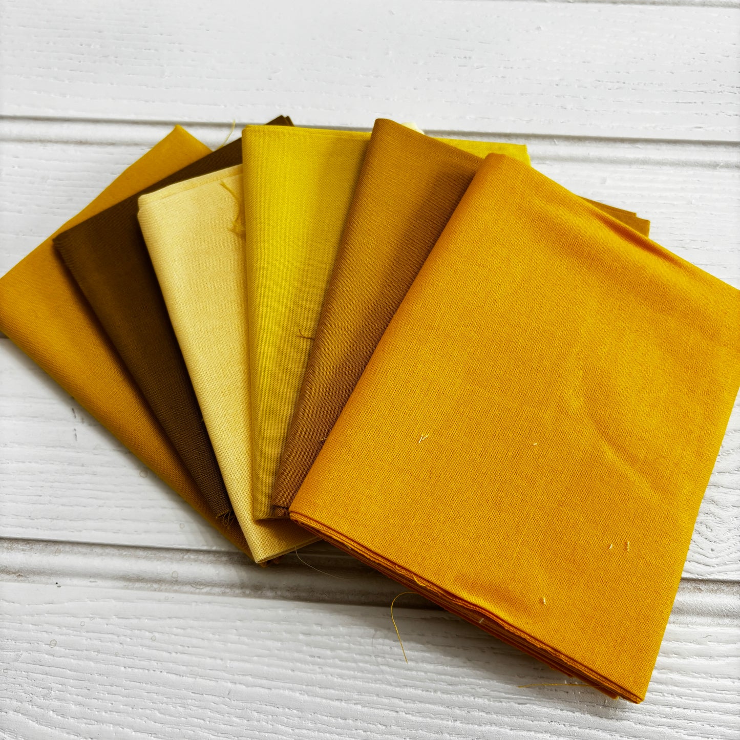 Yellow solid and blender bundle 17