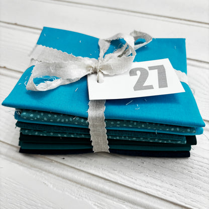 Teal / aqua blue solid and blender bundle 27
