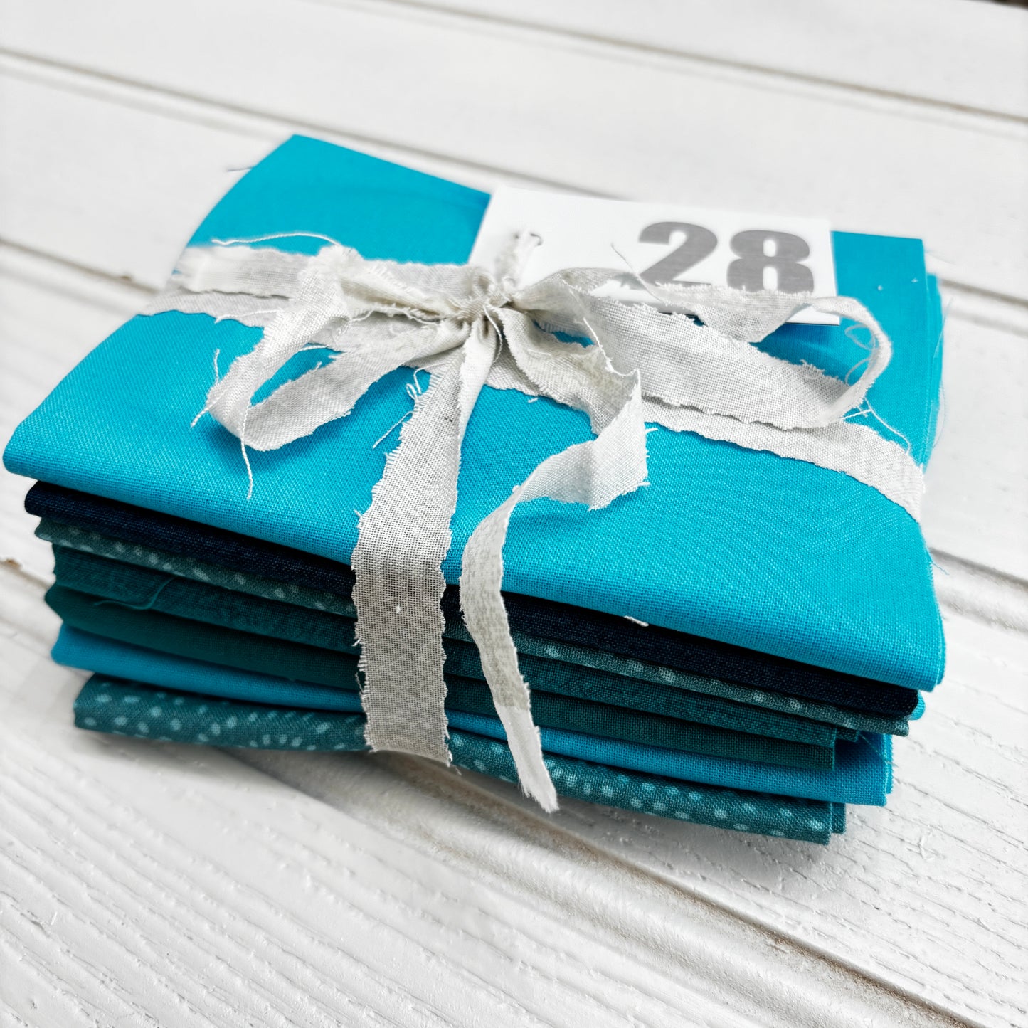 Teal / aqua blue solid and blender bundle 28