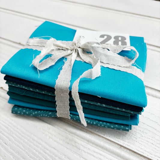Teal / aqua blue solid and blender bundle 28