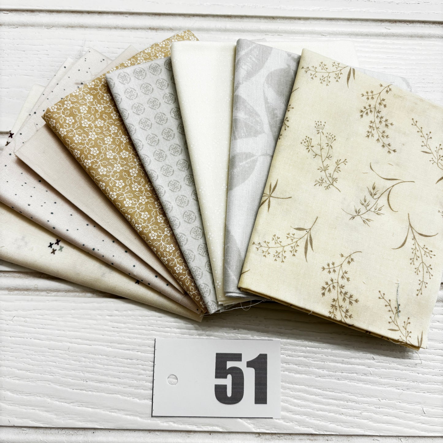 Cream / white solid and blender bundle 51