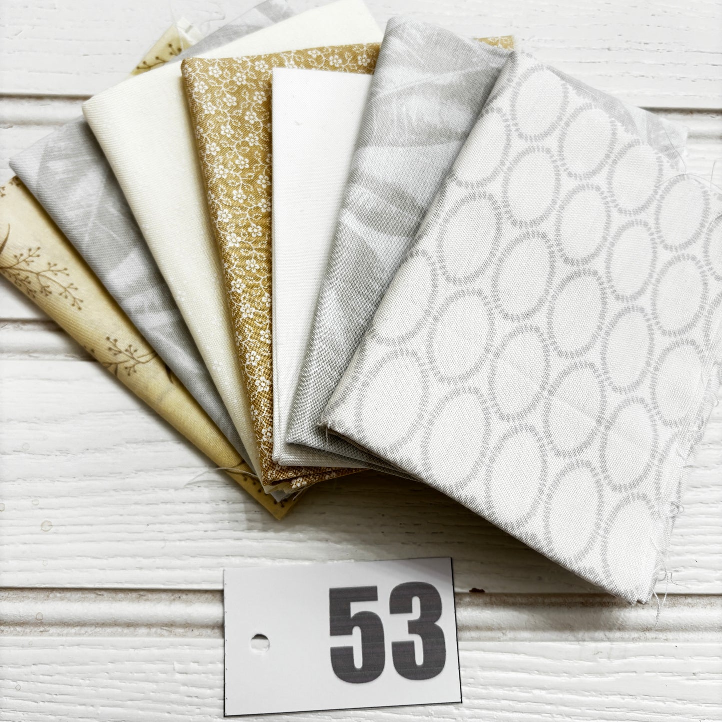 Cream / white solid and blender bundle 53