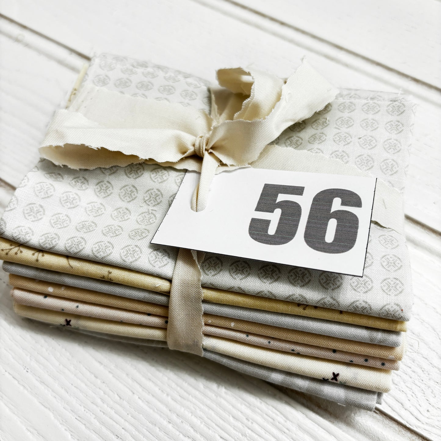 Cream / white solid and blender bundle 56