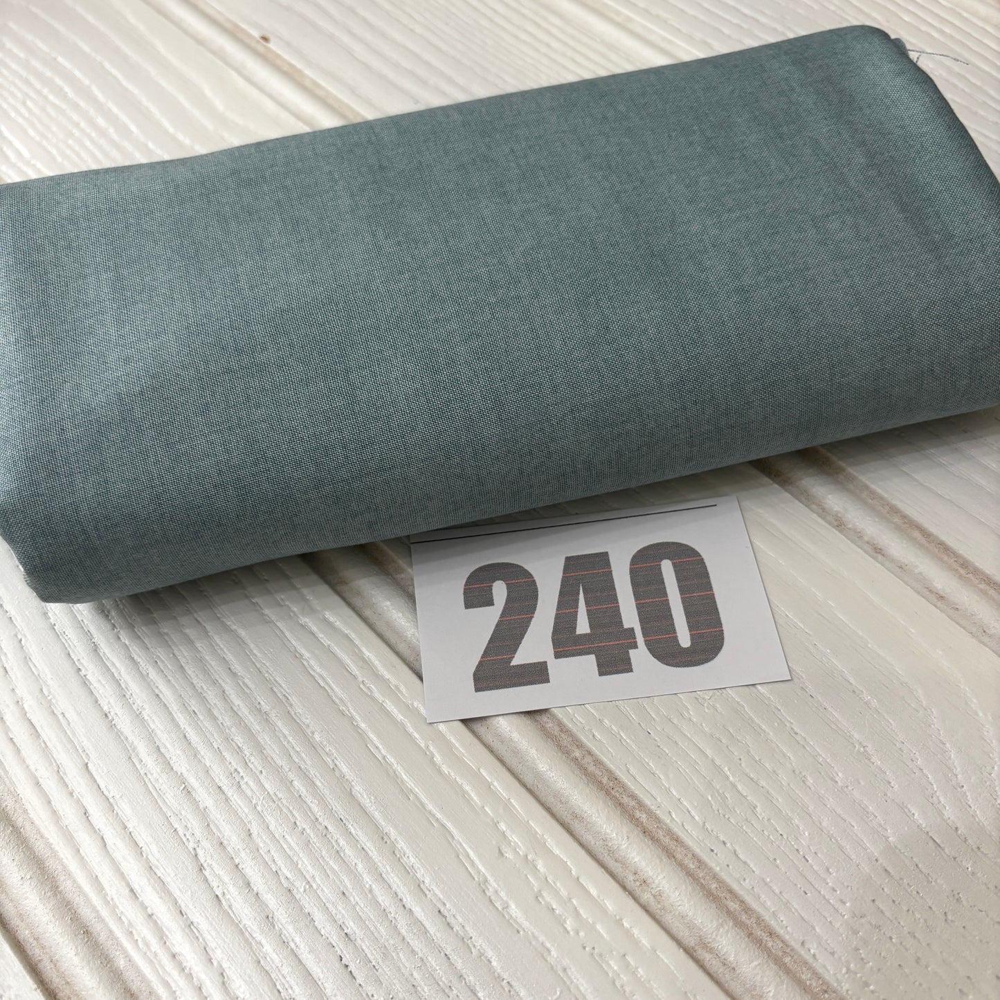 1.5m piece of Makower linen tedxture (240)